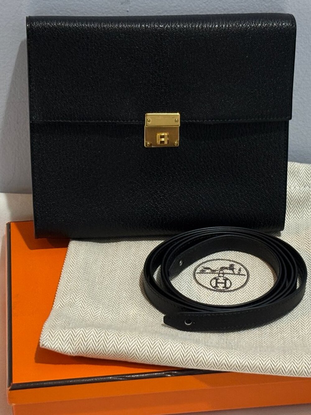 HERMES CHEVRE MYSORE CLIC 16 CROSSBODY/CLUTCH/WALLET BAG, GOLD HARDWARE